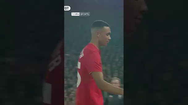 🥹Le câlin d'Alexander-Arnold à Klopp après son 1er match, le sourire quand il le prend dans ses bras