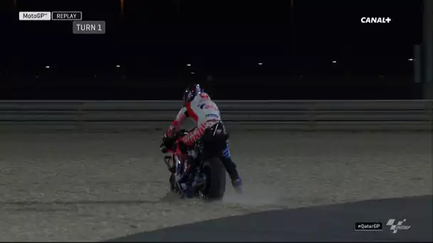 Francesco Bagnaia sort de la piste !