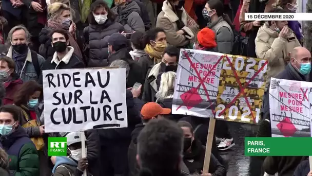 Paris : des employés du secteur culturel manifestent contre les restrictions visant leur activité