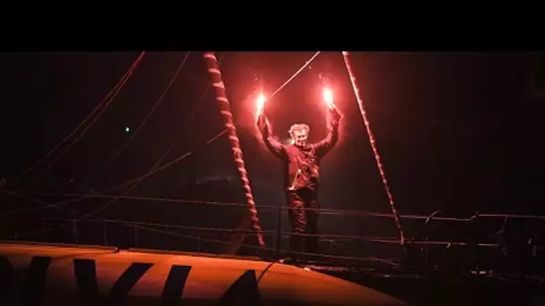 Vendée Globe : Charlie Dalin franchit la ligne d'arrivée, le vainqueur reste à déterminer