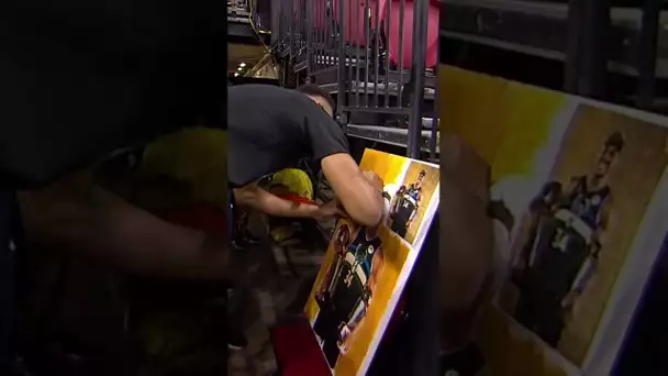 Giannis Autographs Painting ✍ | #Shorts