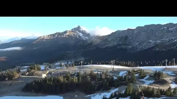 France : la moitié des pistes skiables fermées, faute de neige