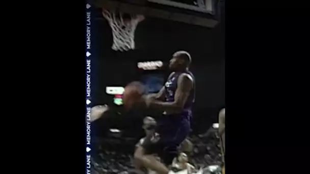 Vince Carter Baseline Reverse Dunk 🔥