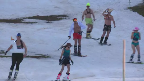 Métabief (Doubs)  : la descente à ski en maillot de bain du 1er janvier