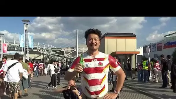 Star de la Coupe du monde de rugby grâce à ses body-painting