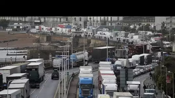 La France rouvre sa frontière avec le Royaume-Uni pour certains retours et sous conditions