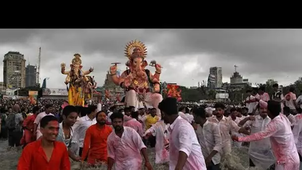 La fête de Ganesh touche à sa fin en Inde