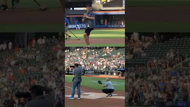 #NBADraft prospect Reed Sheppard throws out the 1st pitch at the Mets game! ⚾️ | #Shorts