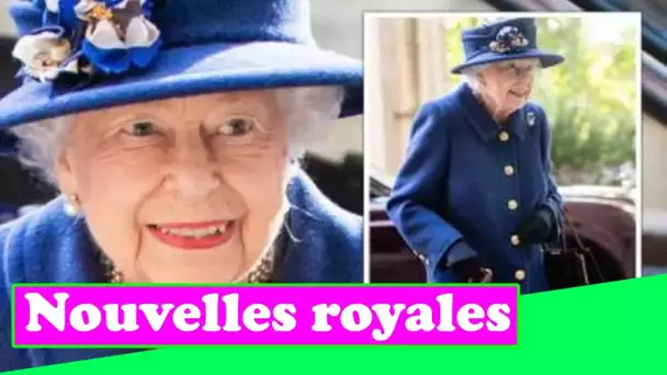 La reine utilise une canne alors qu'elle sort avec la princesse Anne à l'abbaye de Westminster