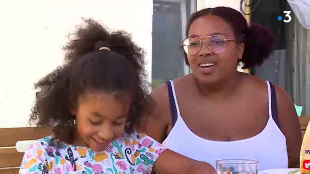 Victoire de Cathy Mvogo, gagnante du concours de lecture à voix haute sur France 5