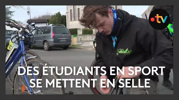 Promotion vélo par des étudiants en Staps