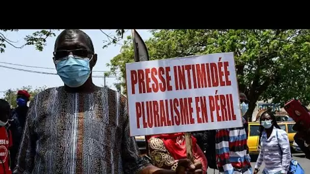 [No Comment] Sénégal : manifestation de soutien au journaliste emprisonné Pape Alé Niang