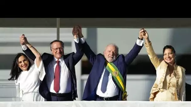 Brésil : investi président, Lula s'engage "à reconstruire le pays"