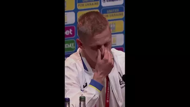 Les larmes de l'Ukranien Zinchenko avant le match de barrage contre l'Écosse pour le Mondial 2022