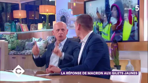 La réponse de Macron aux Gilets Jaunes - C à Vous - 27/11/2018