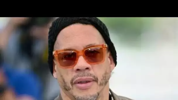 JoeyStarr envoûté ? Cette séance très spéciale organisée par son père pour le...