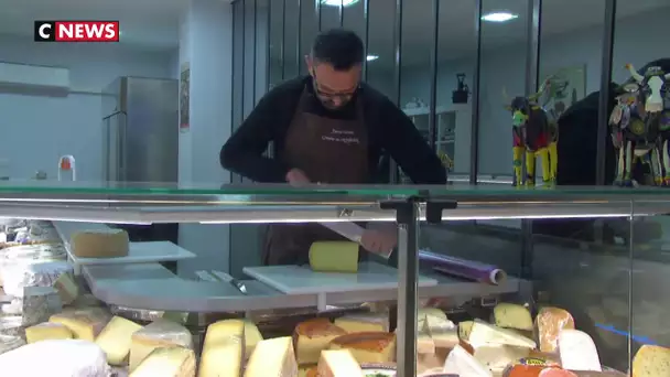 Des commerçants se mobilisent pour le 5 décembre, comme Pascal Charmes, artisan-fromager à Toulouse