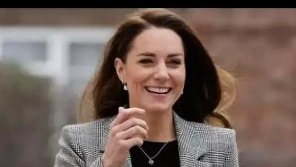 Kate se lève pour représenter la famille royale touchée par Covid lors d'une visite au Danemark