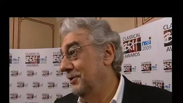 Le ténor espagnol Plácido Domingo dit vivre un "cauchemar"