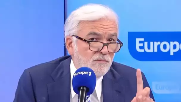 " Vous avez retourné votre veste ", Pascal Praud et Jacques Vendroux s’écharpent sur le cas Mbappé