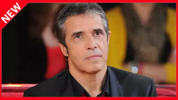 ✅  Julien Clerc sur le divorce houleux de ses parents : « J'avais le sentiment de mener une double v