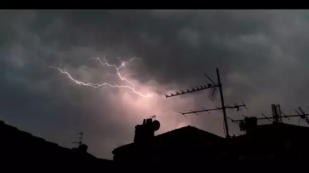 "J'ai cru que c'était la fin du monde" : à Alfortville, le choc après les orages