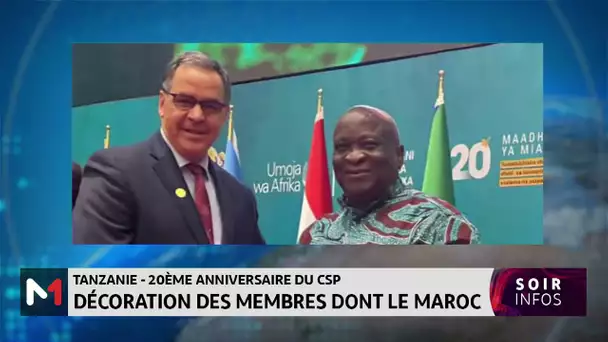 20ème anniversaire du CPS de l´UA : décoration des membres du Conseil, dont le Maroc