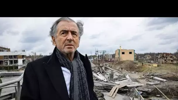 Guerre en Ukraine : BHL explique pourquoi il ne porte pas de protections sur les lignes de front