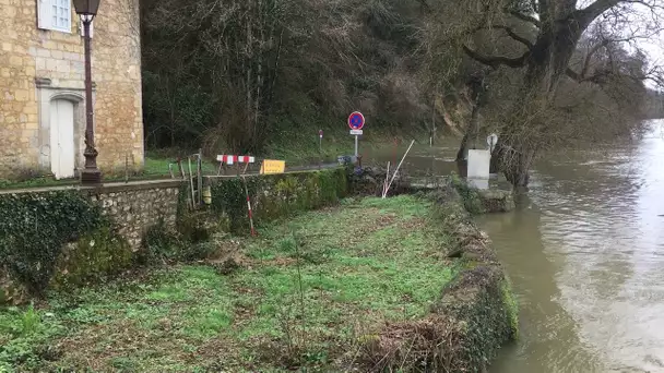 La crue de la Dordogne à Castelnaud La Chapelle