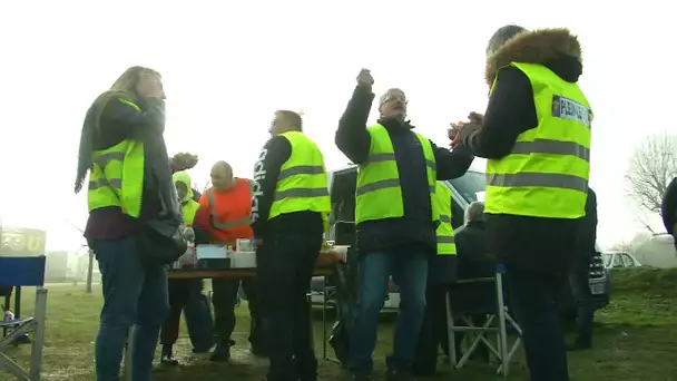 Gilets jaunes: le mouvement continue pendant les fêtes de fin d&#039;année