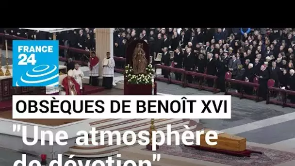 Le pape François préside la cérémonie des obsèques de son prédécesseur Benoît XVI • FRANCE 24