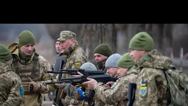 Guerre en Ukraine : Kiev accueille un sommet avec l'UE en pleine offensive russe