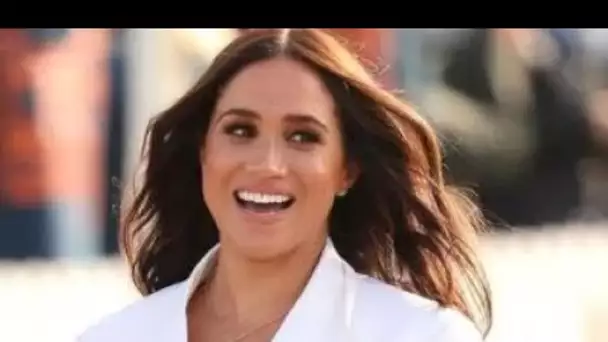 Meghan remet un nouveau manteau de maman pour garder son bébé au chaud « alors que la température ba