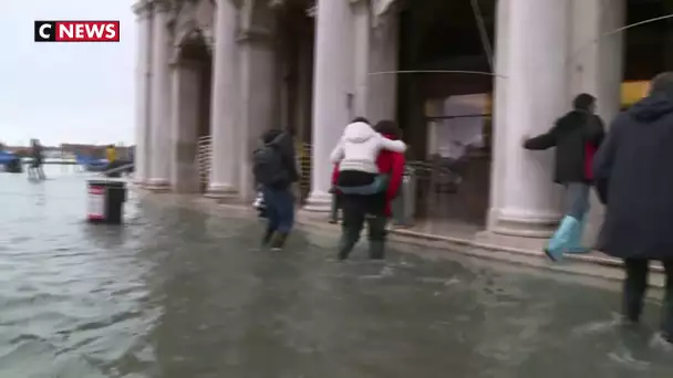 Venise frappée par une marée haute exceptionnelle