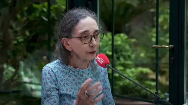 "C'est absurde d'essayer de faire des projections en politique", affirme Joyce Carol Oates