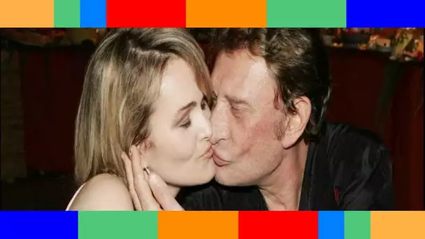 PHOTOS – Laeticia Hallyday : 25 ans après et toujours émue par les images de son mariage avec Johnny