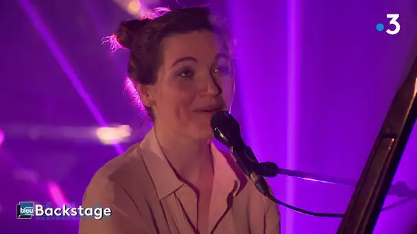 Liz Van Deuq : 'Etoile' en live pour le concert Backstage