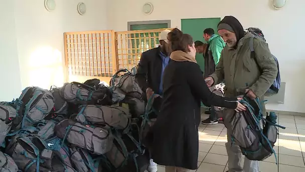 800 sacs-à-dos pour les SDF de l'Hérault