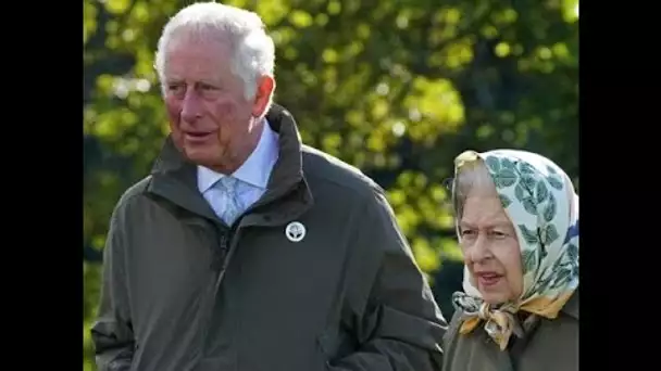 Elizabeth II de retour à Windsor après son hospitalisation : qui est à ses côtés ?