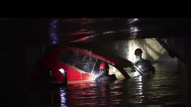 No Comment : à la recherche de survivants dans les parkings immergés en Espagne