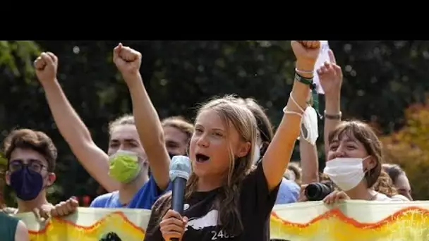 Climat : Greta Thunberg et les jeunes affichent leur colère à Milan