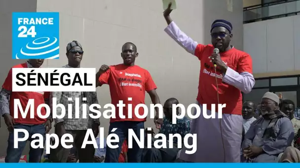 Sénégal : poursuite de la mobilisation pour demander la libération du journaliste Pape Alé Niang