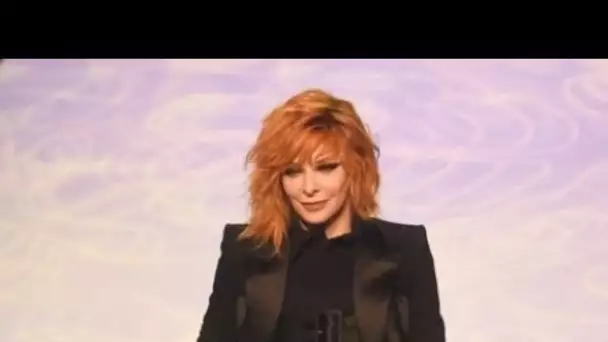 Mylène Farmer : ce petit détail qui fait paniquer ses fans