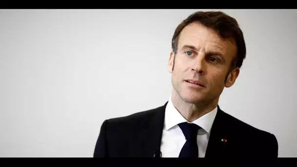 Emmanuel Macron est à Libreville, au Gabon, pour la première étape de sa tournée africaine