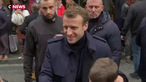 Emmanuel Macron en mode détente à Honfleur