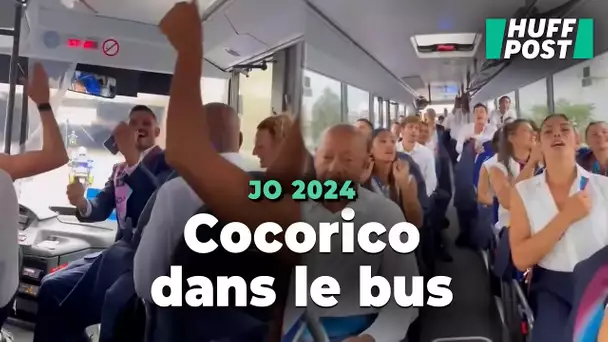 Avant d’arriver à la cérémonie d’ouverture, les athlètes français font la fête dans le bus