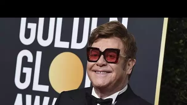 Ému aux larmes, Elton John interrompt son concert en raison d'une pneumonie