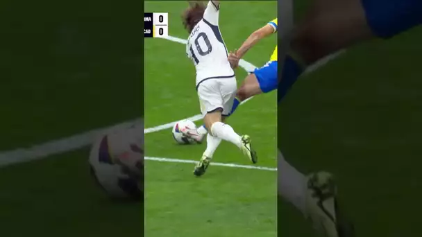 🔥 Cette talonnade de Güler pour Modric, c'est EXCEPTIONNEL ! #shorts