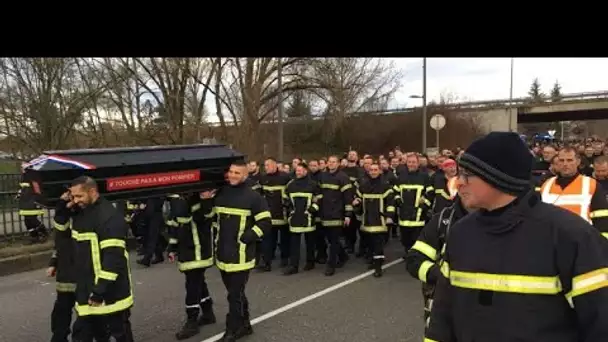 Manifestation à Strasbourg : le désarroi des pompiers