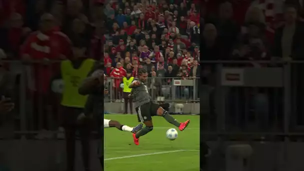 🤯 2 poteaux en 3 secondes : Gnabry est maudit ! #shorts